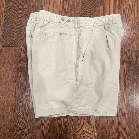 {Columbia} Shorts, XL - Picture 1 of 3